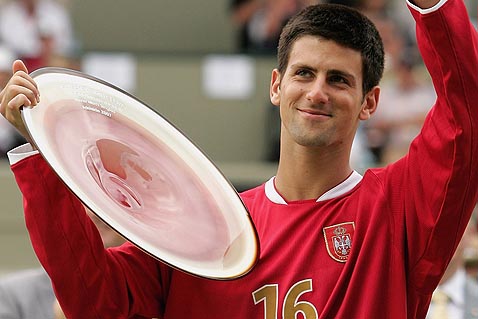 Victor-Hanescu-vs-Novak-Djokovic.jpg
